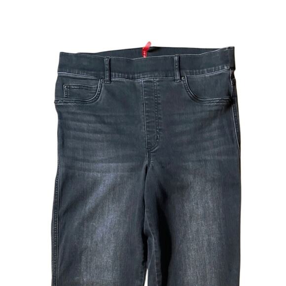 SPANX Straight Leg High Rise Pull-On Jeans in Black Size L - Picture 8 of 9